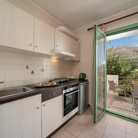 Minas Apartament Divarata