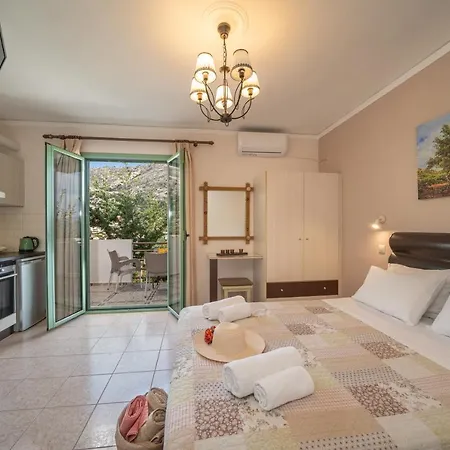 Apartment Minas Divarata